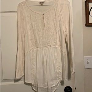 Long sleeve white top